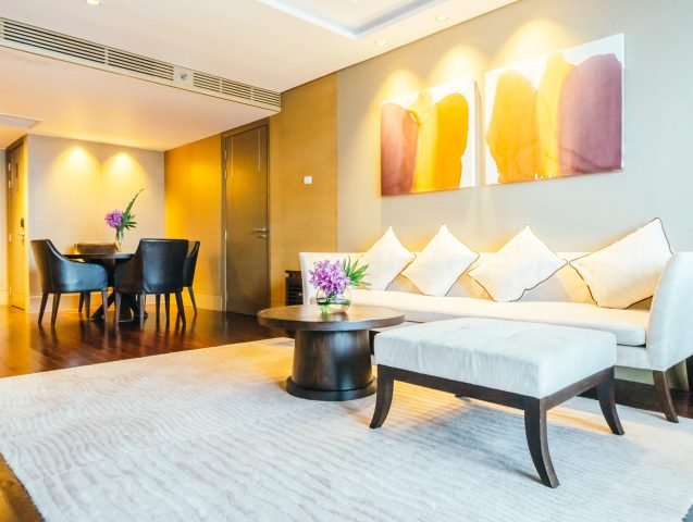 BANGKOK, THAILAND - AUGUST 12 2016: Beautiful luxury living room interior decoration in Hotel